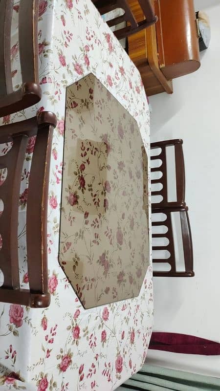 6 seater dining table 0