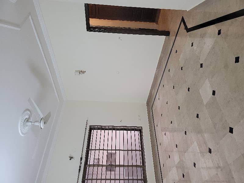 Upper Portion For Rent in G-13 (50x90) 8