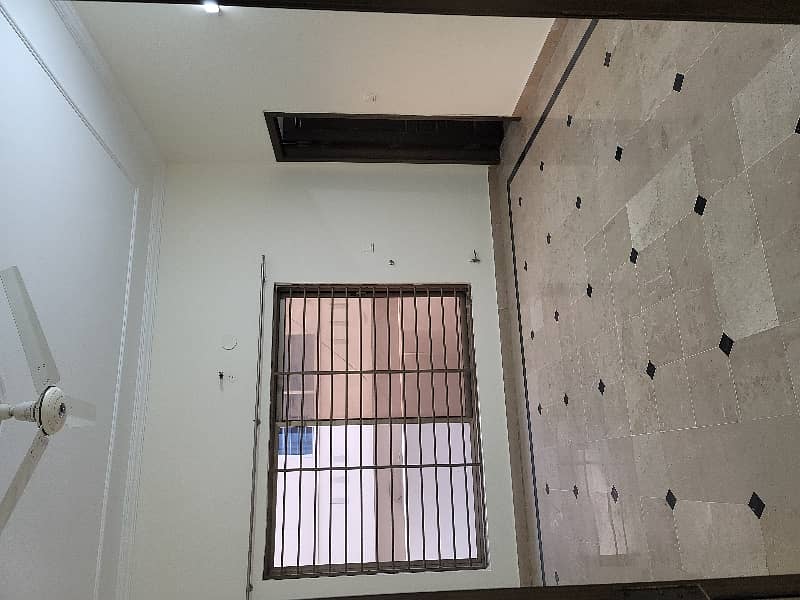 Upper Portion For Rent in G-13 (50x90) 12