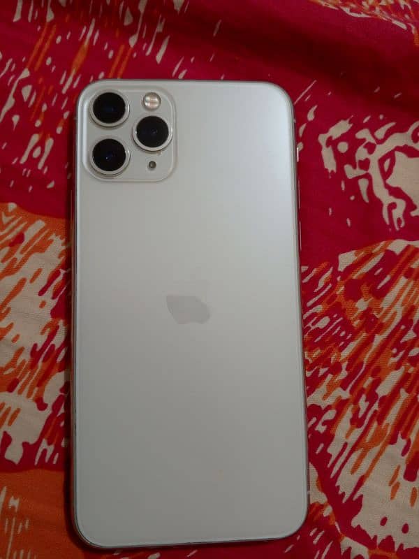 I am selling my Apple Iphone 11 pro 0