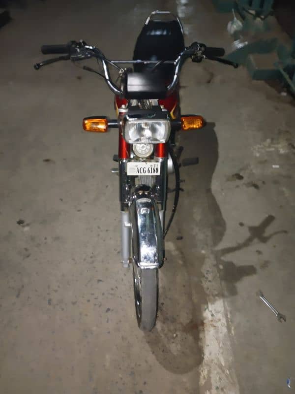 Honda 70 20/ 21 abhi tak iska engine Nahin 4