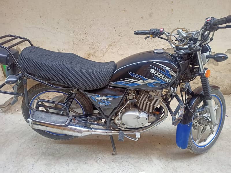 Suzuki GS 150 SE 2020 4