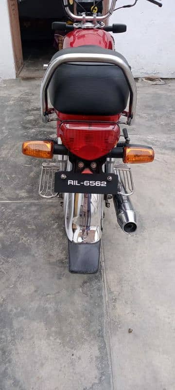 HONDA  CD 70 BIKE FOR SALE 2