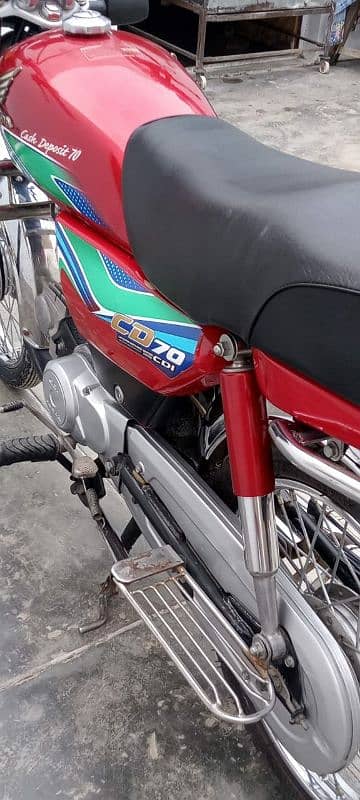 HONDA  CD 70 BIKE FOR SALE 3