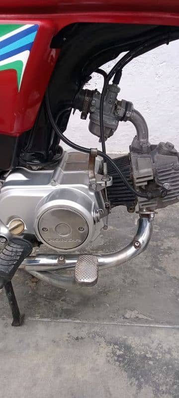 HONDA  CD 70 BIKE FOR SALE 4