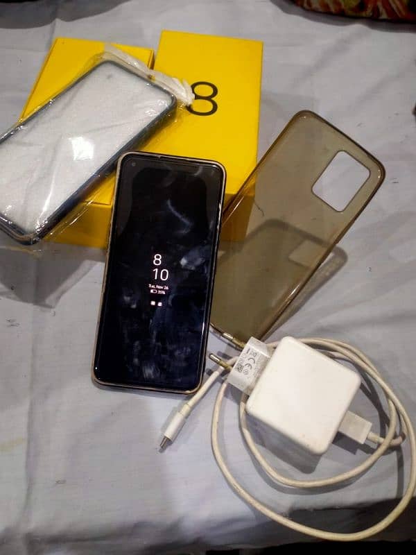 REALME 8  8/128GB with free 3 covers 4