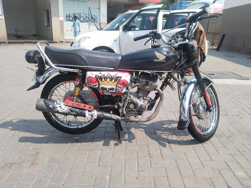 Honda 125  number 48 hai 1