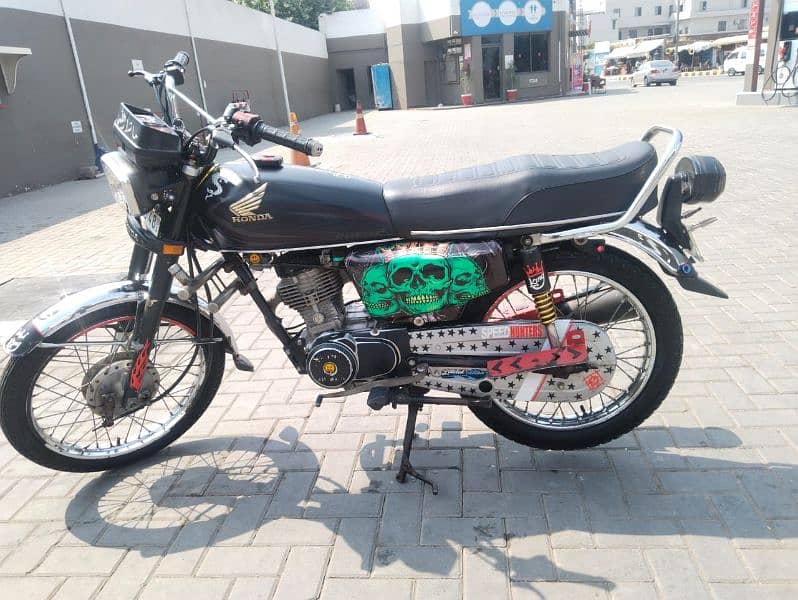 Honda 125  number 48 hai 2