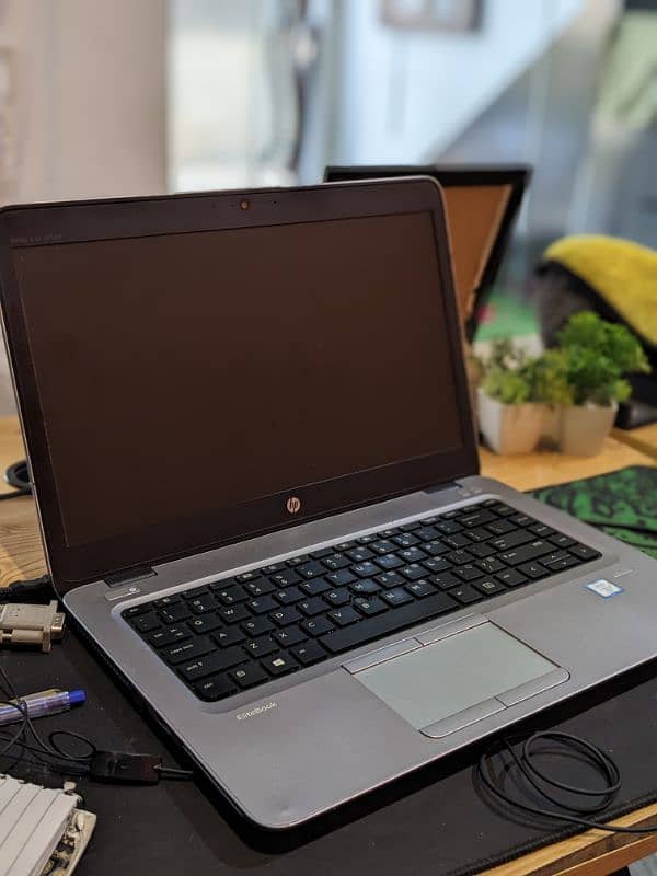 hp elitebook 840 G3 i5 6th gen 2