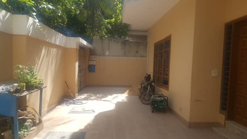 400 Sq. Yds Portion For Rent 4