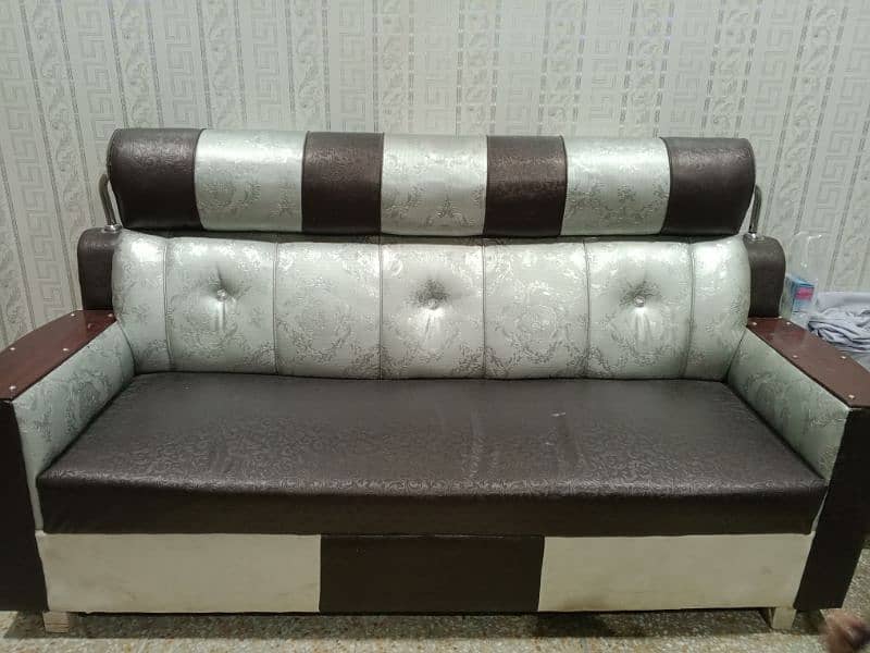 Sofa set 0