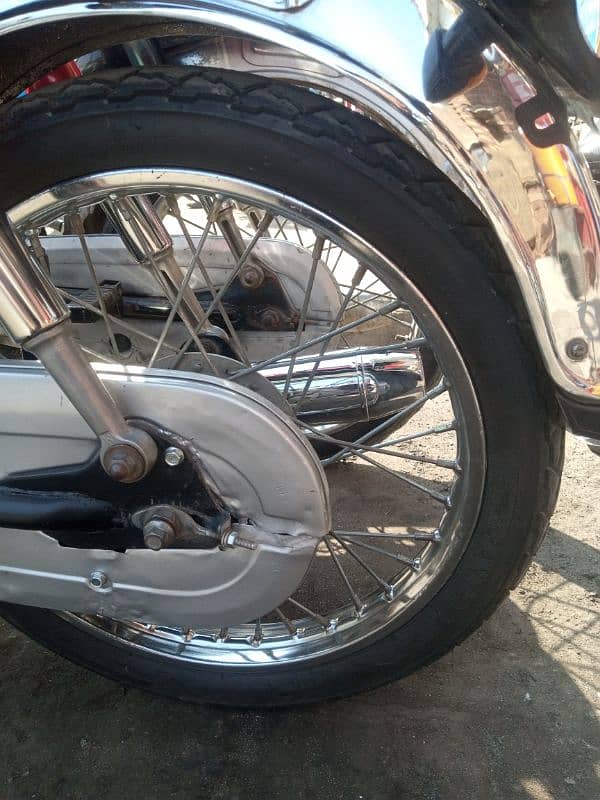 ugrent sale bike honda cd 70 4