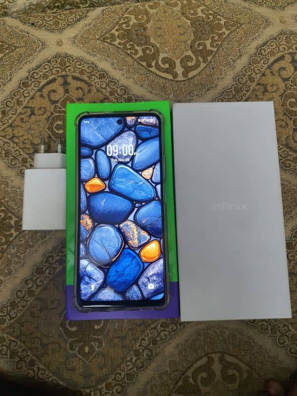 infinix hot 40 pro  with box 1