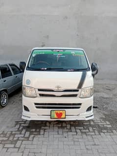 Toyota Hiace 2013 Diesel, Manual Transmission For Sale Urgent.