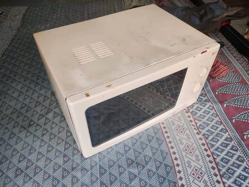 LG microwave good condition 7