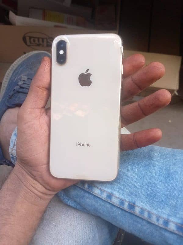 iphone xs 64 GB non Pta Koi fault nh hn 4