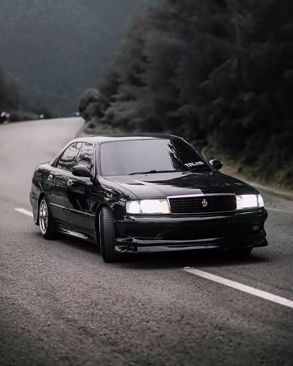 Toyota Crown Royal Saloon 1995 Modified 3