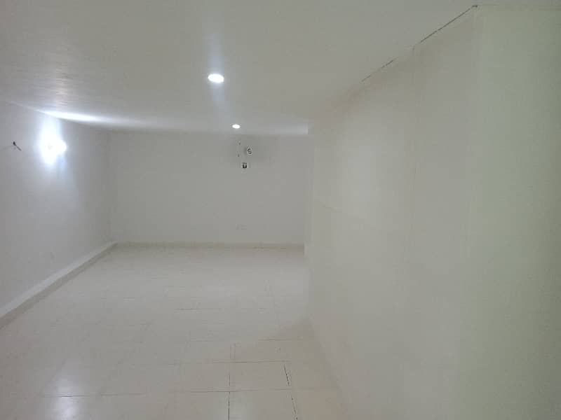 02 MARLA OFFICE FIRST FLOOR EXCELLENT LOCATION 17