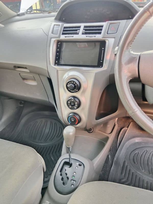 Toyota Vitz 2008 7