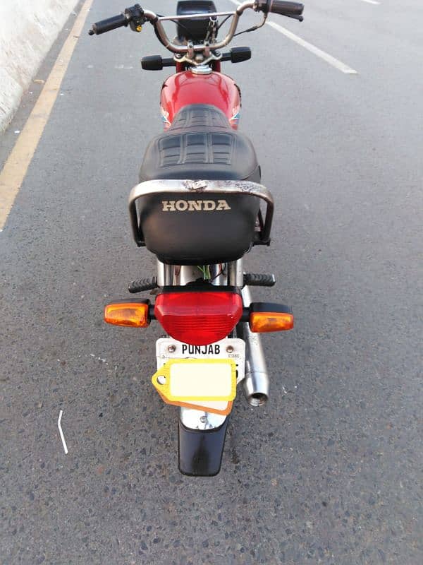 Honda CD 70. 6