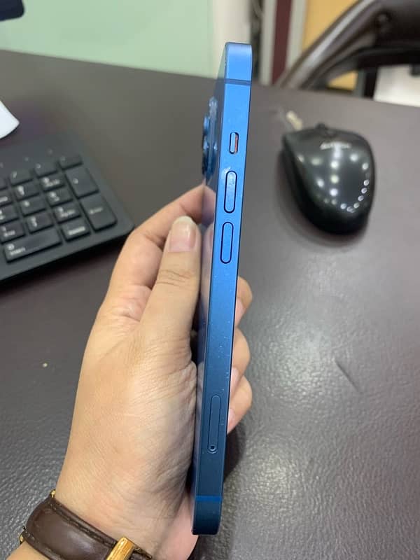 Iphone 13 128GB PTA Approved 4