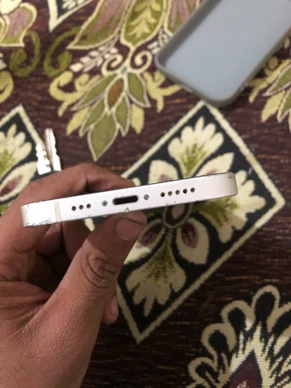 iPhone 12 factory unlock 64gb back break panel me lines 4