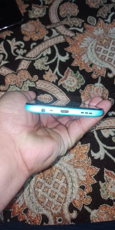 oppo a31 4/64 good condition orignal panel smooth 1