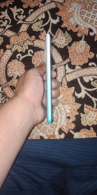 oppo a31 4/64 good condition orignal panel smooth 6