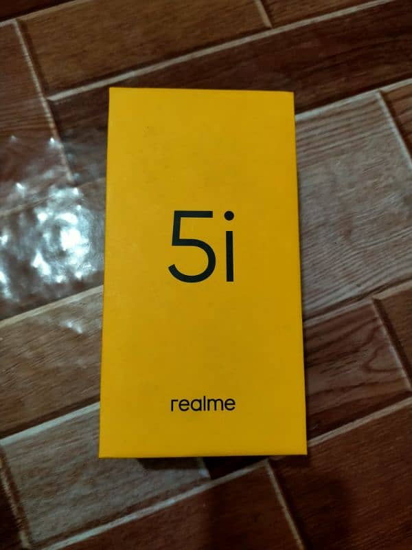 Realme 5i 10/9.5 condition 4+64 1