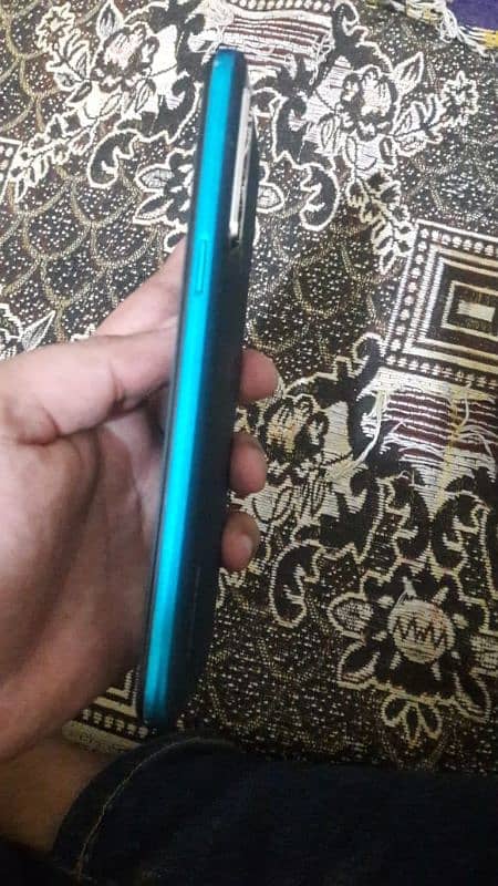 Realme 5i 10/9.5 condition 4+64 4