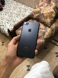 7 plus 128 gb