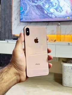 i am selling my iphone xs max 256gb pta approved condtion 10/10