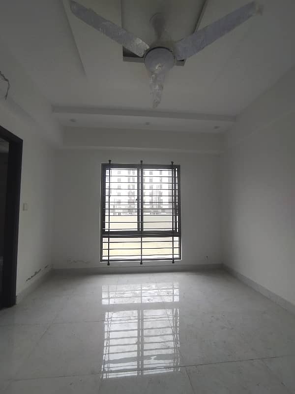 SEMI FURNISHED APARTMENT 3 BED DD FOR RENT 26