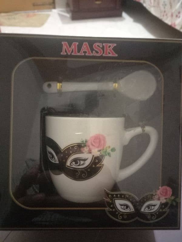 mask cup 0