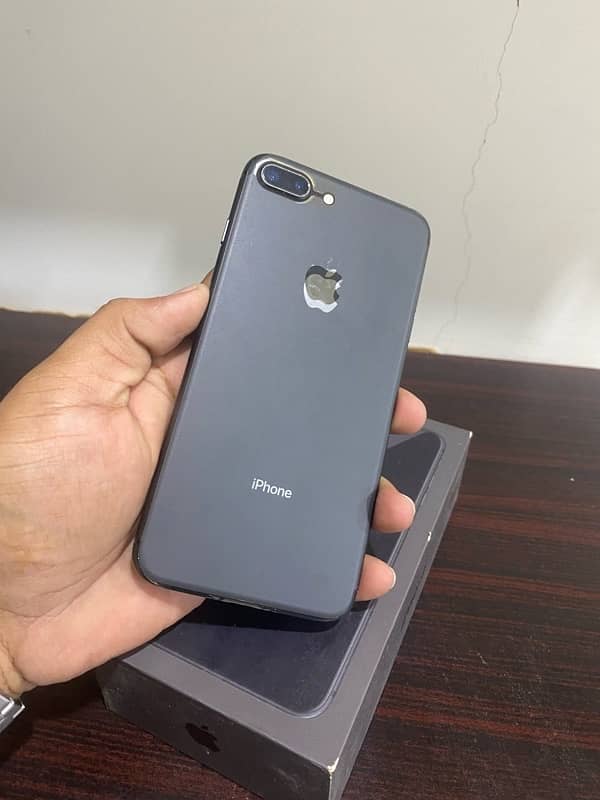 iPhone 8plus 64GB pta approved with box 0