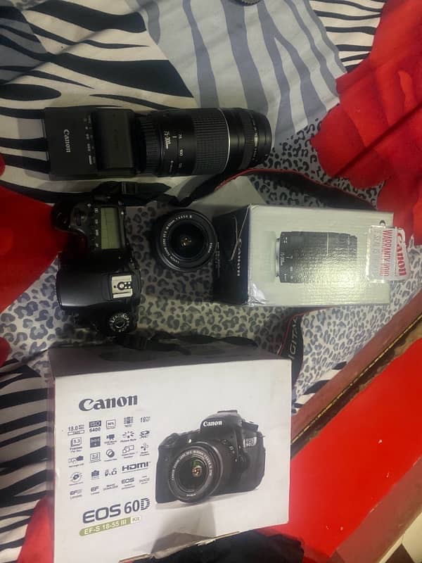 CANON 60D WITH BOX 0