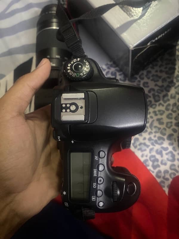 CANON 60D WITH BOX 2