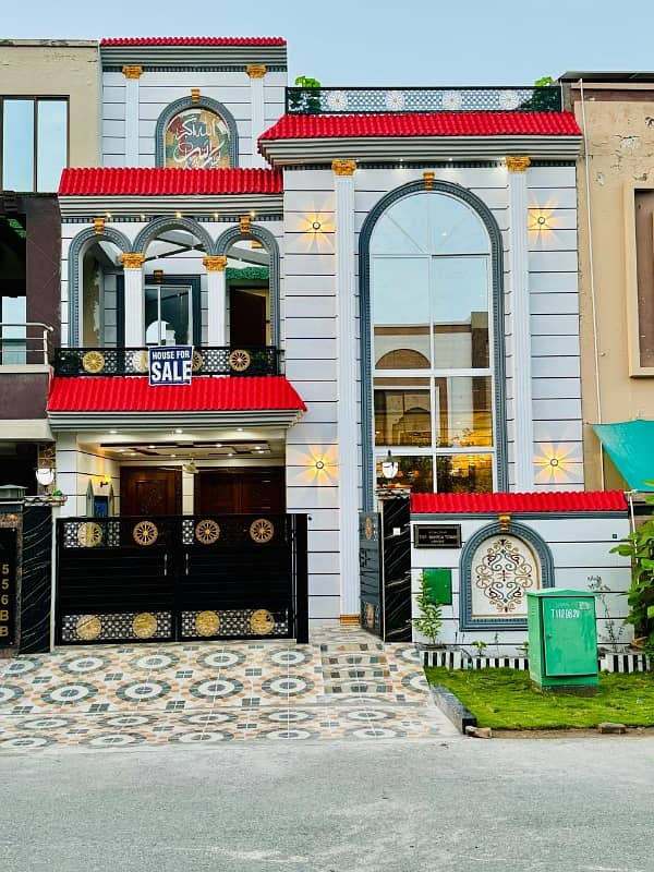 5 Marla Brand New Luxurious Spanish House with Ultra Classic Architect is Available For Sale in BB block Bahria town Lahore 0