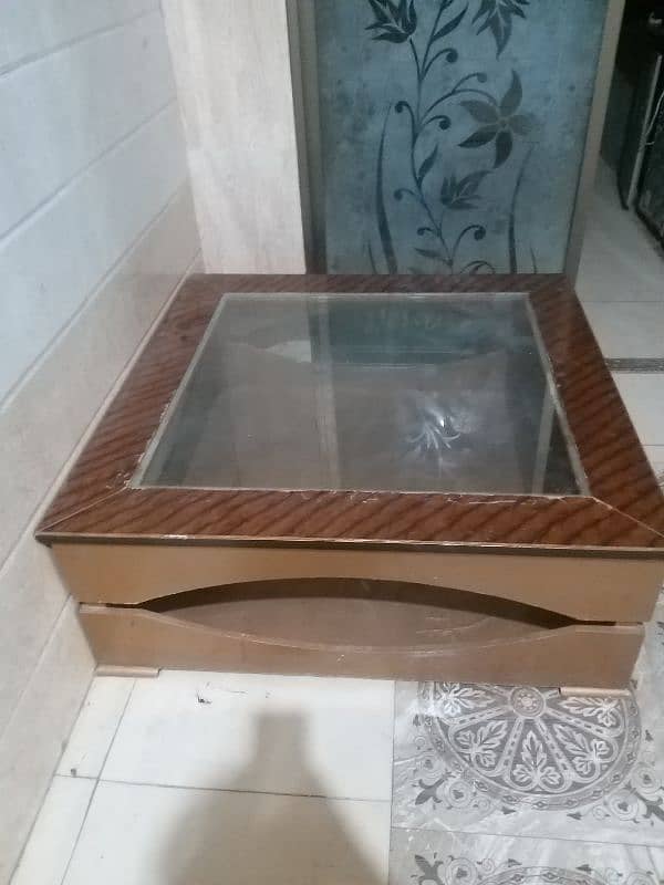 Table good condition WhatsApp number 0300 8008686 1