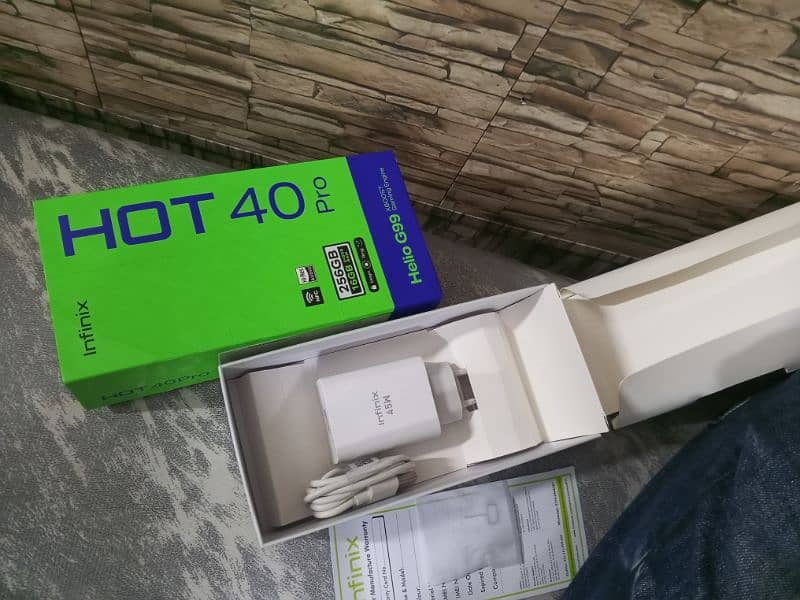 assalamualaikum am selling hot 40 pro 256 gb with box and charger 5