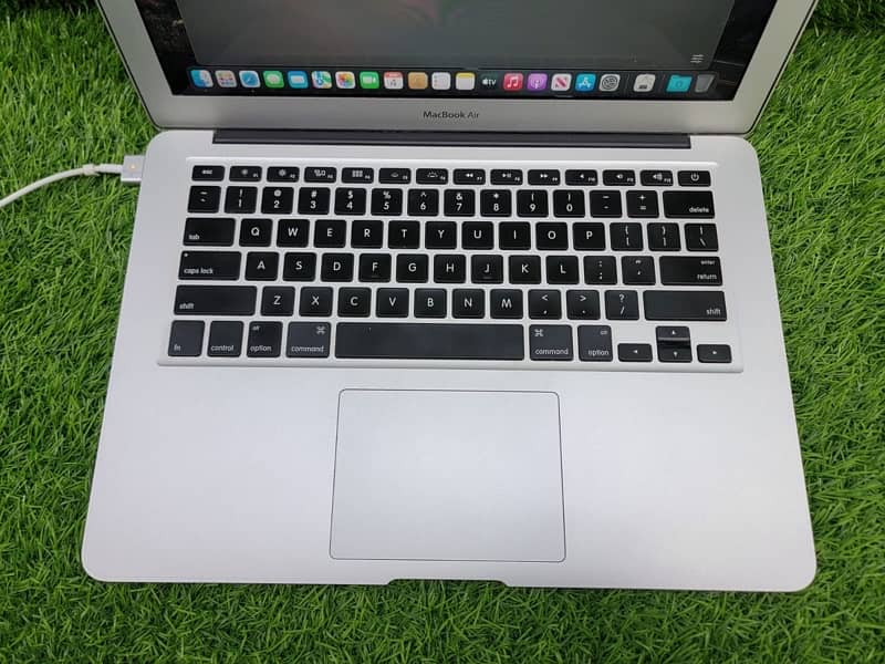 Macbook Air 2017 0