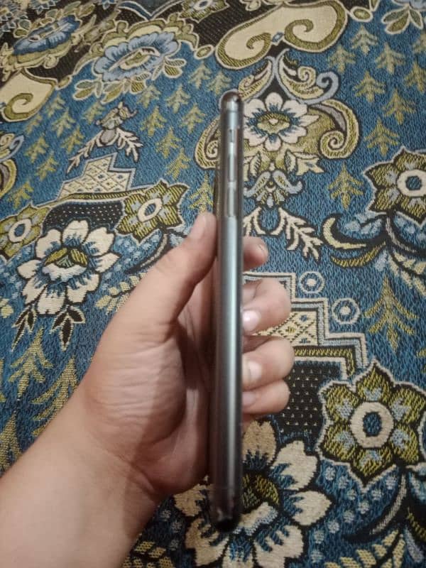 iPhone 11 promax all okay phone 3