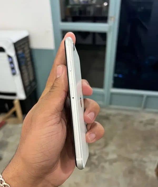 IPhone SE 2020 Pta approved 3