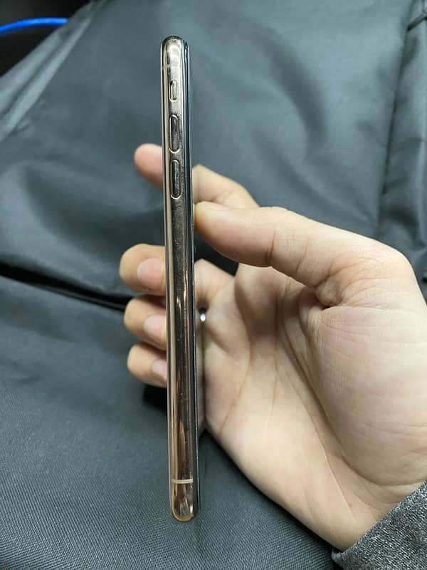 Iphone XS 256 GB Dual PTA Approved 3