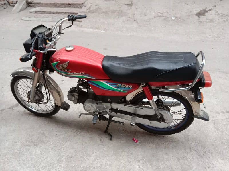 Honda 70 urgqnt sell contact 03207660397 2