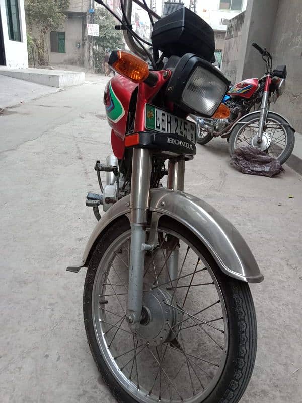 Honda 70 urgqnt sell contact 03207660397 7