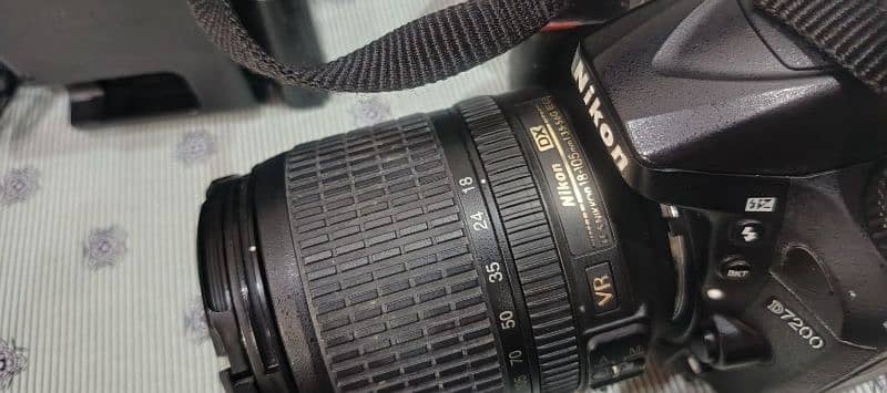 Nikon d7200 with 18 105mm VR lens 6