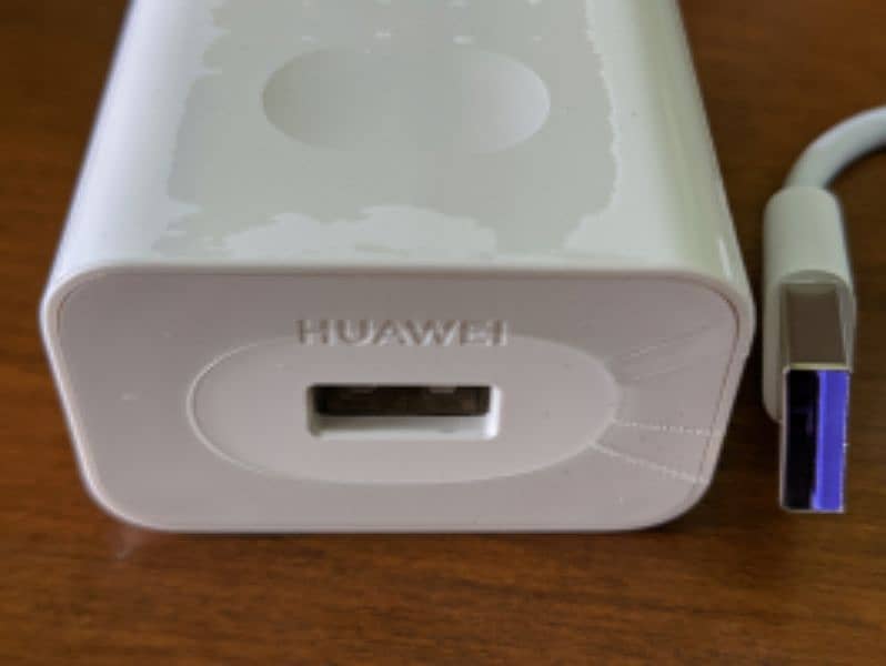 Huawei P30 pro 40 watt original box plugged charger 0323.4806676 4