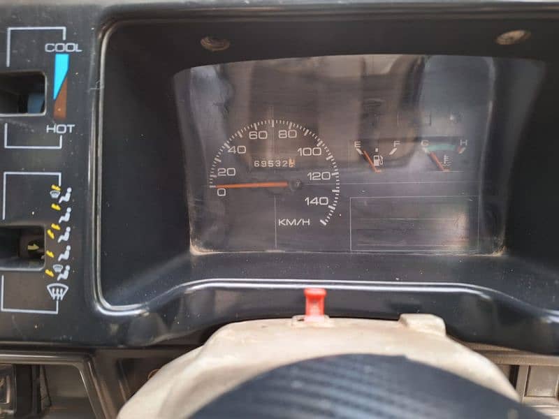 Suzuki Mehran VXR 2015 8
