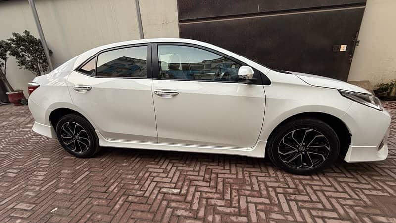 Toyota Corolla Altis 2023 9